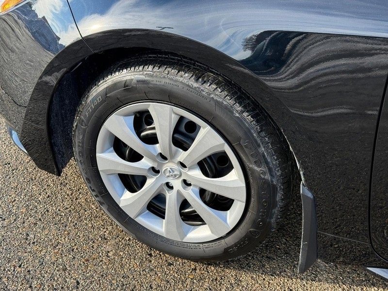 Used 2024 Toyota Corolla LE image 10
