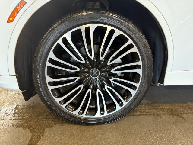 Used 2025 Lincoln Aviator Black Label AWD/4WD image 24