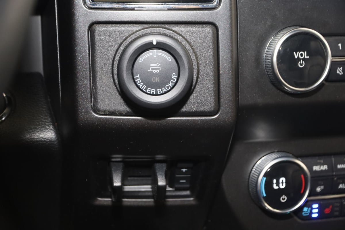 Used 2021 Ford Expedition Max Limited AWD/4WD image 32