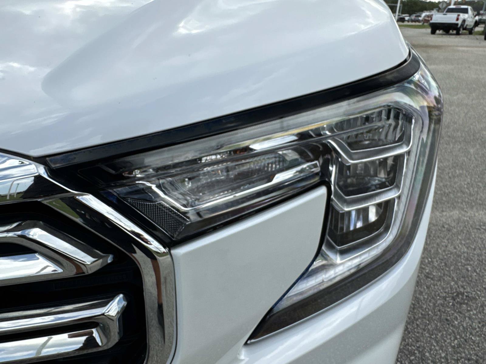 Used 2022 GMC Terrain SLT w/ LPO, Floor Liner Package FWD image 10