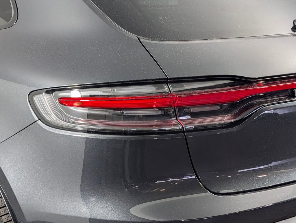 New 2026 Porsche Macan image 18