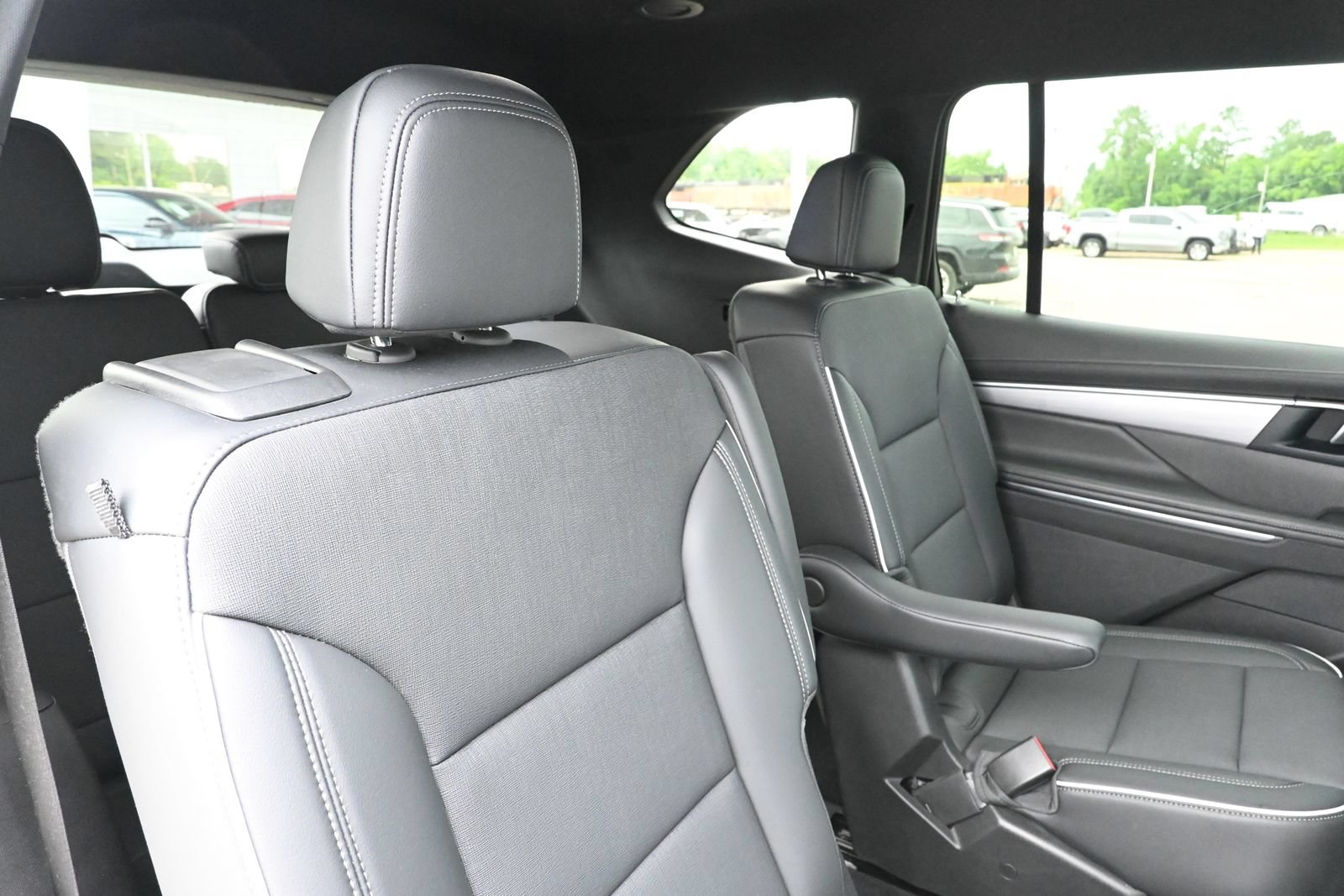 Used 2026 Buick Enclave Preferred FWD image 32