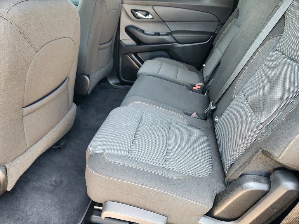 Certified 2021 Chevrolet Traverse LS FWD image 29