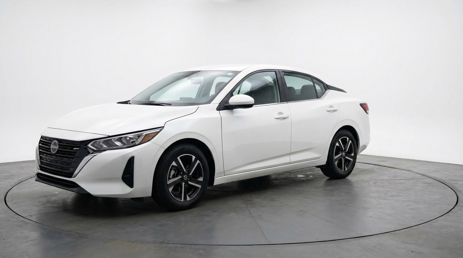 Used 2025 Nissan Sentra SV image 3