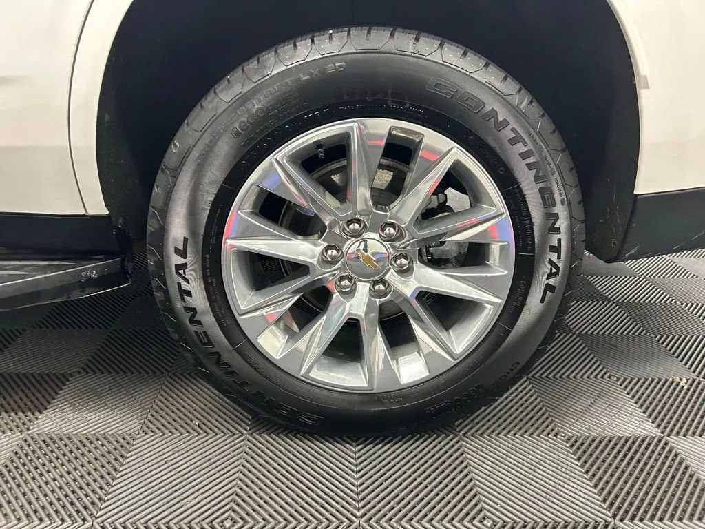 Used 2025 Chevrolet Tahoe Premier image 23