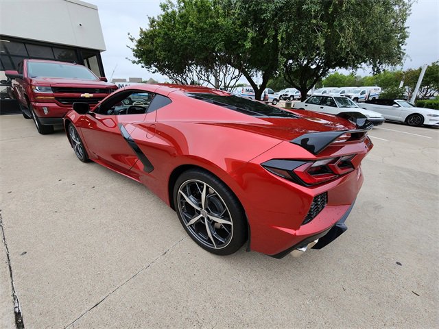 Used 2021 Chevrolet Corvette Stingray Preferred Cpe w/ Z51 Performance Package RWD image 6