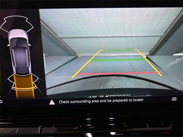 Used 2024 Volkswagen ID.4 2WD image 4