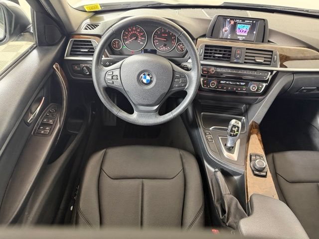Used 2016 BMW 320i xDrive Sedan AWD/4WD image 11