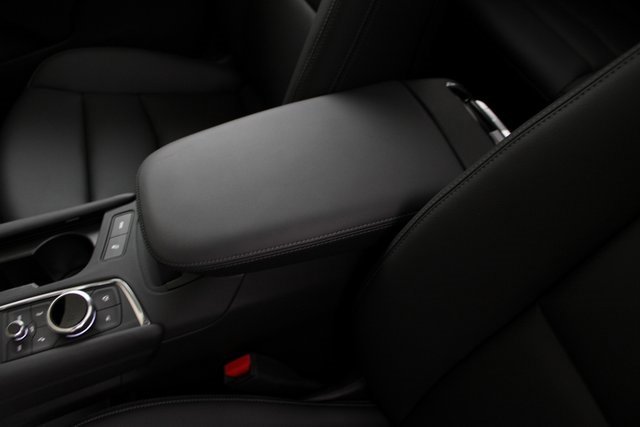 New 2025 Cadillac XT6 Luxury image 30