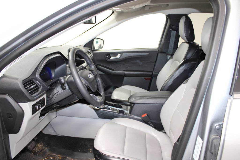 Used 2023 Ford Escape Platinum AWD/4WD image 18