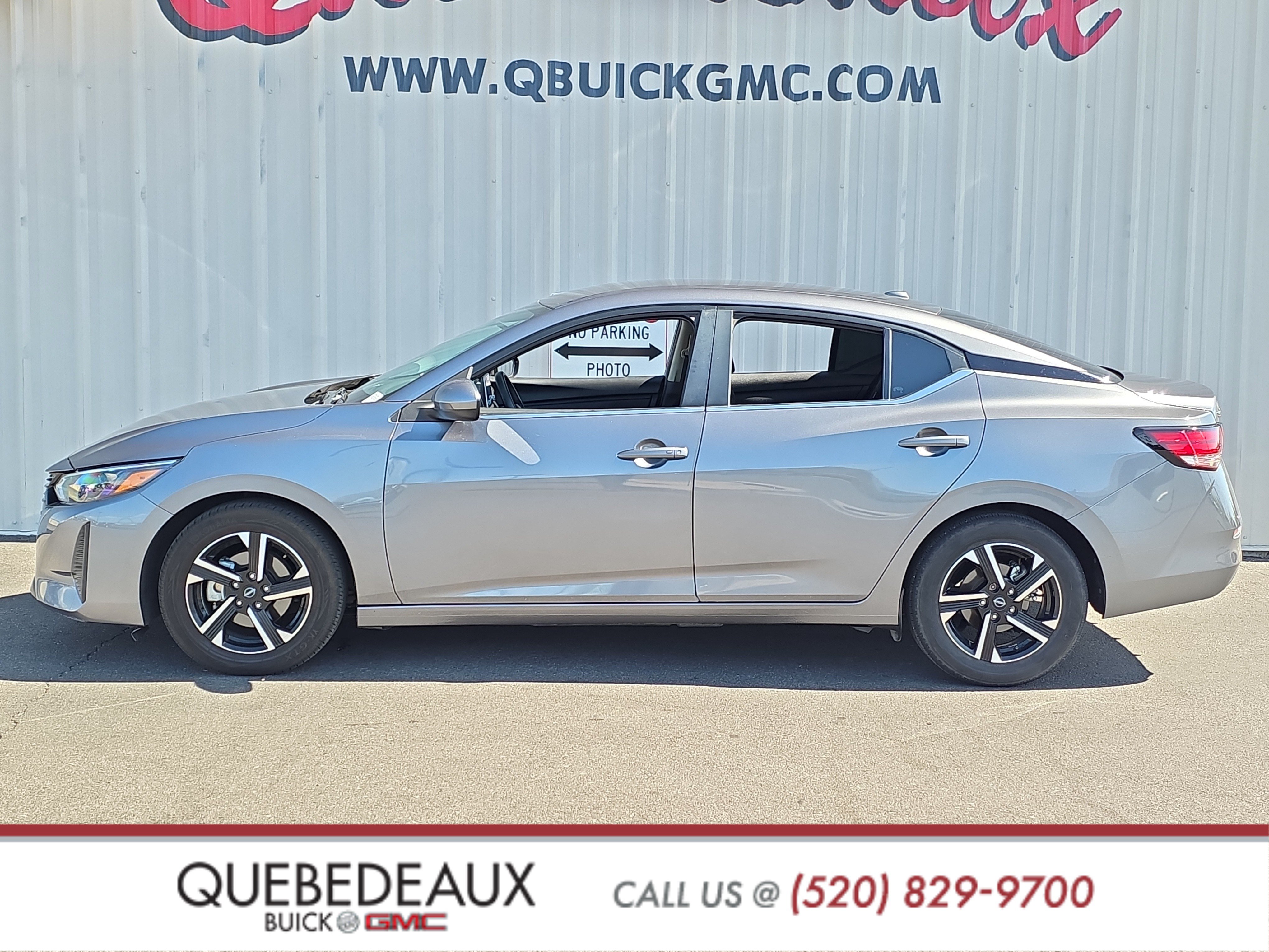 Used 2024 Nissan Sentra SV FWD image 4
