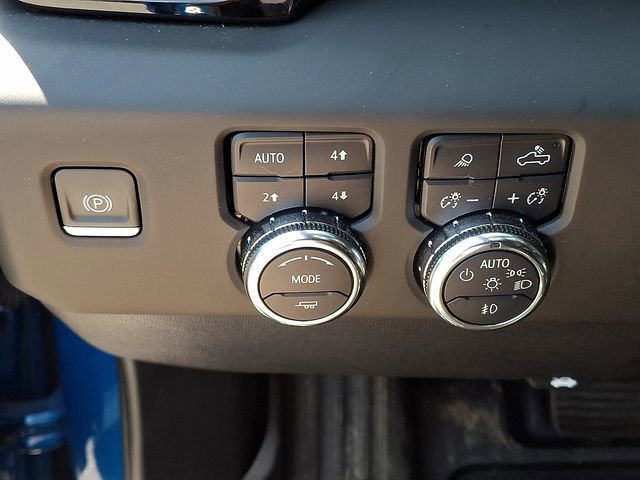 Certified 2024 GMC Sierra 1500 AT4 w/ Technology Package AWD/4WD image 21