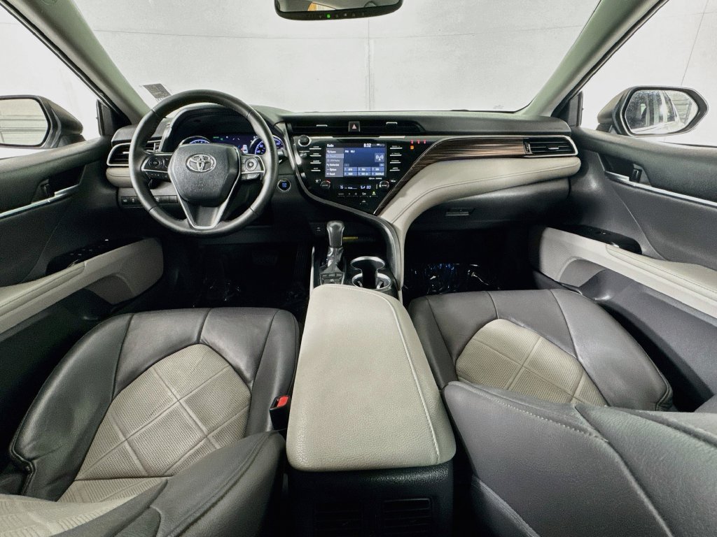 Used 2019 Toyota Camry XLE FWD image 26