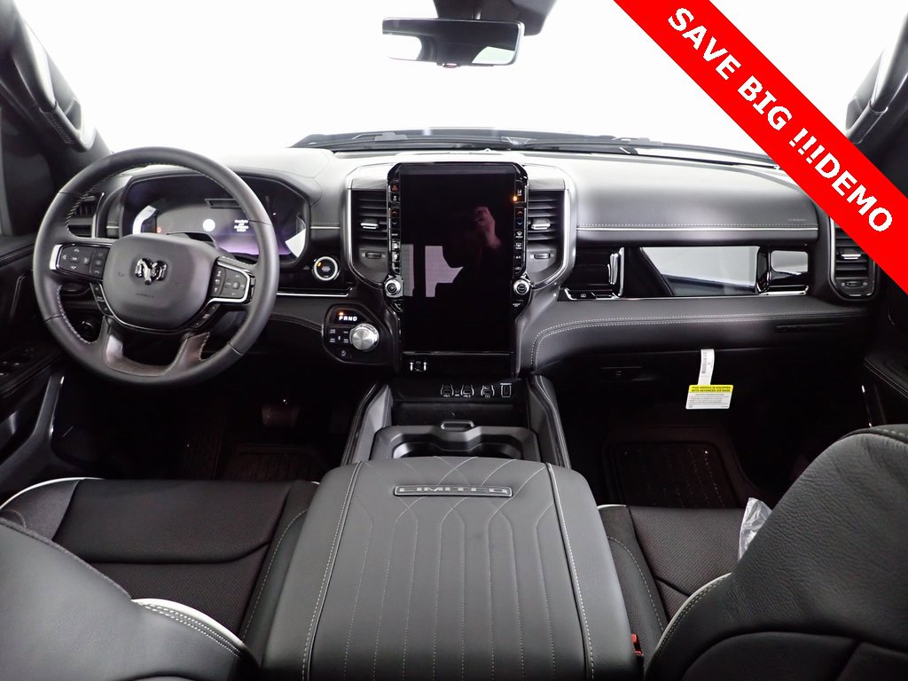 New 2025 RAM 1500 Limited image 18