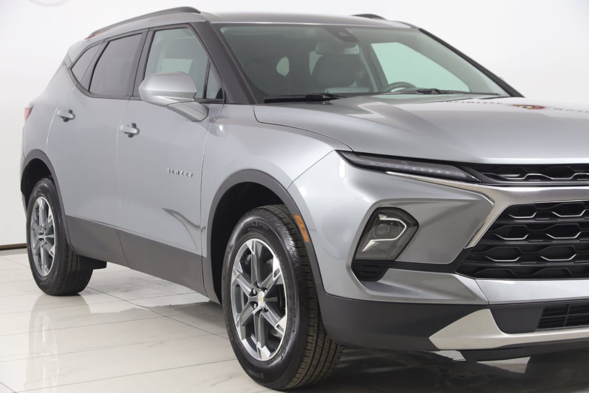 Used 2024 Chevrolet Blazer LT w/ Convenience Package FWD image 36