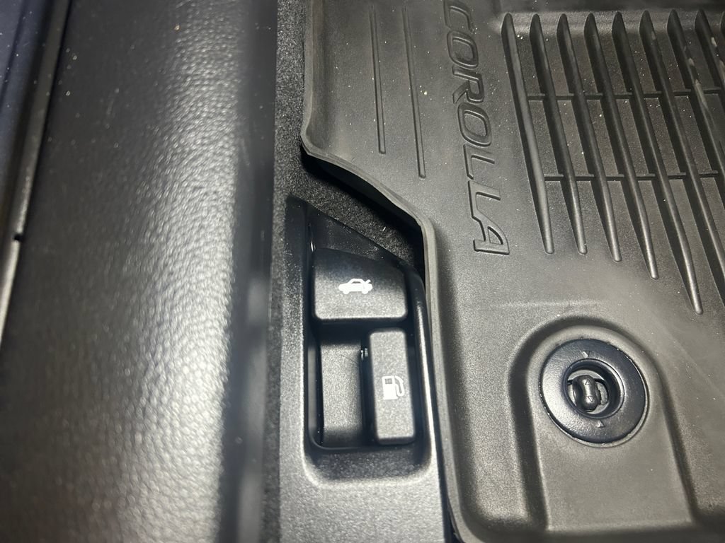 Certified 2024 Toyota Corolla LE FWD image 21