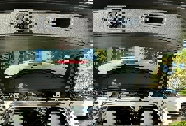 Used 2020 Toyota Highlander XLE image 11