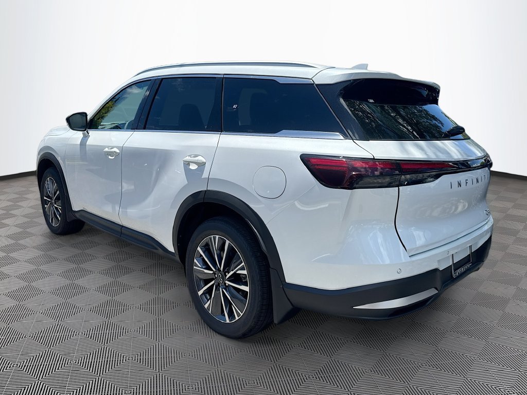 Used 2027 INFINITI QX60 Luxe w/ Cargo Package FWD image 8