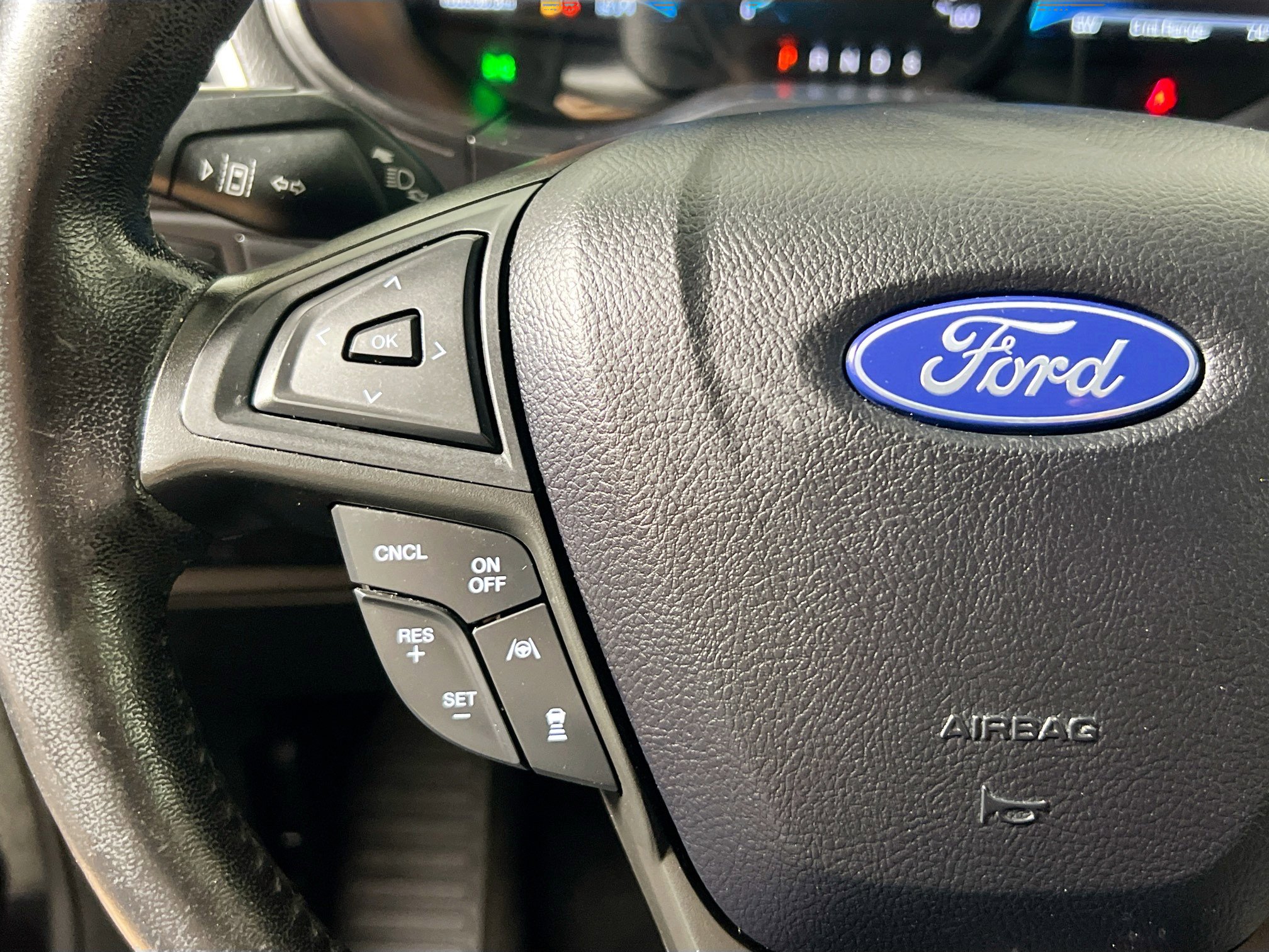 Used 2022 Ford Edge SEL image 18