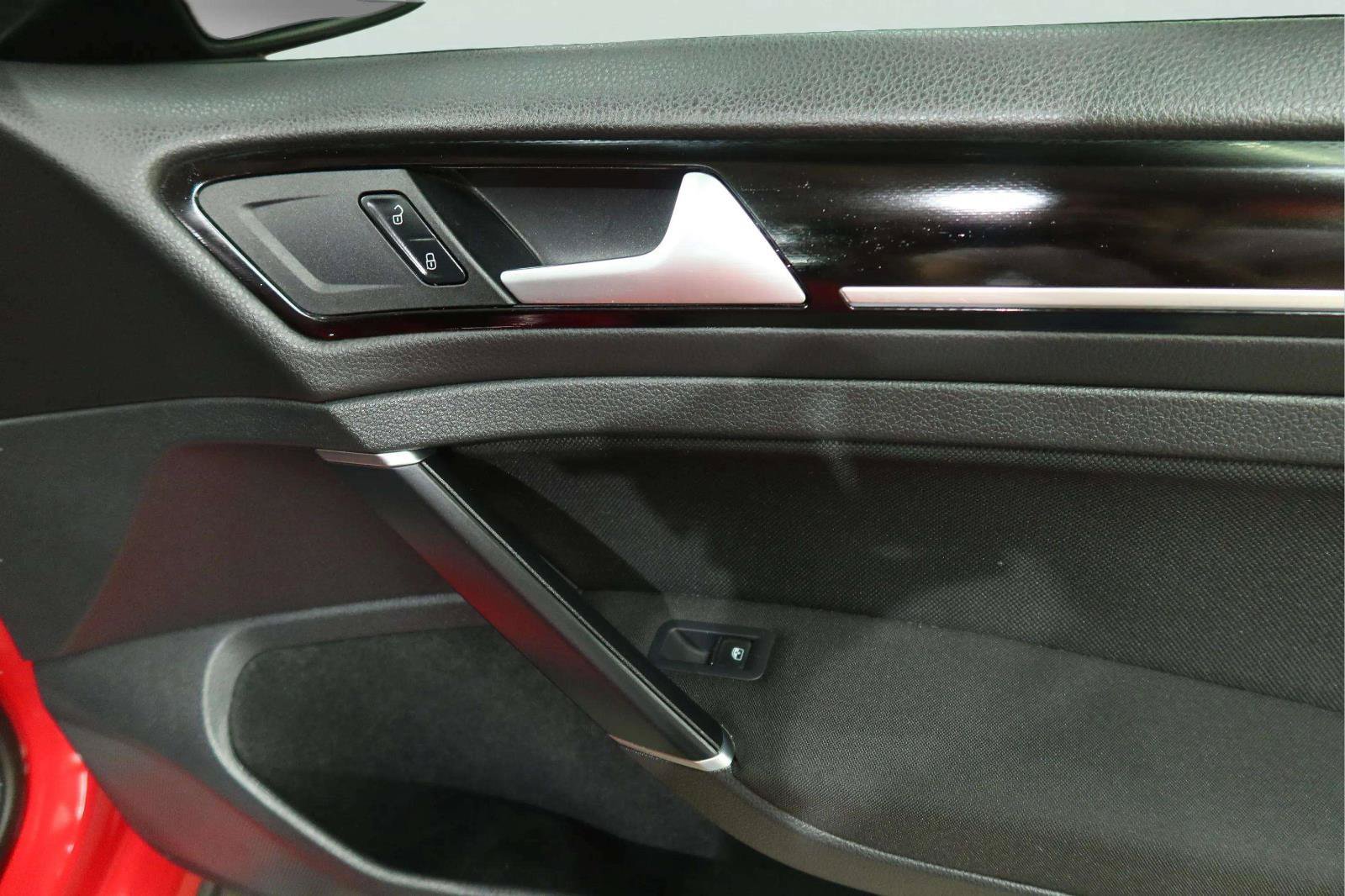 Used 2017 Volkswagen GTI 4-Door FWD image 21