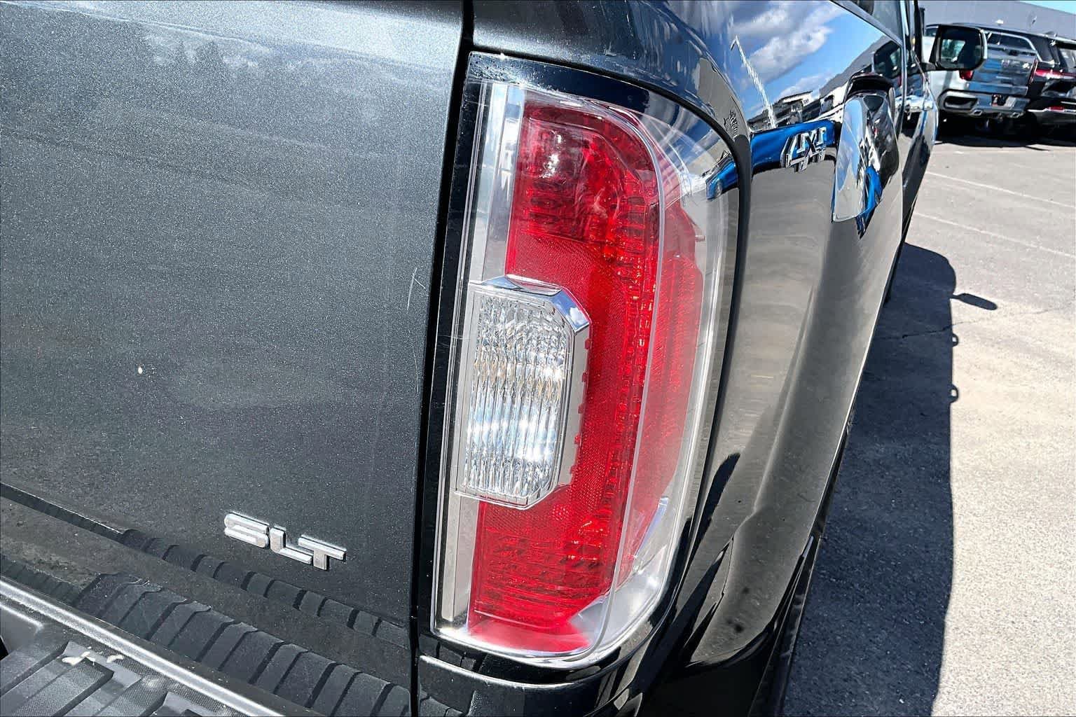 Used 2017 GMC Canyon SLT w/ Driver Alert Package image 32