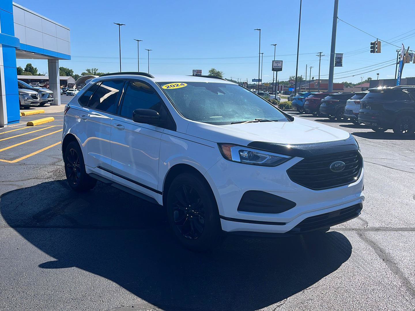 Used 2024 Ford Edge SE w/ Black Appearance Package AWD/4WD image 6