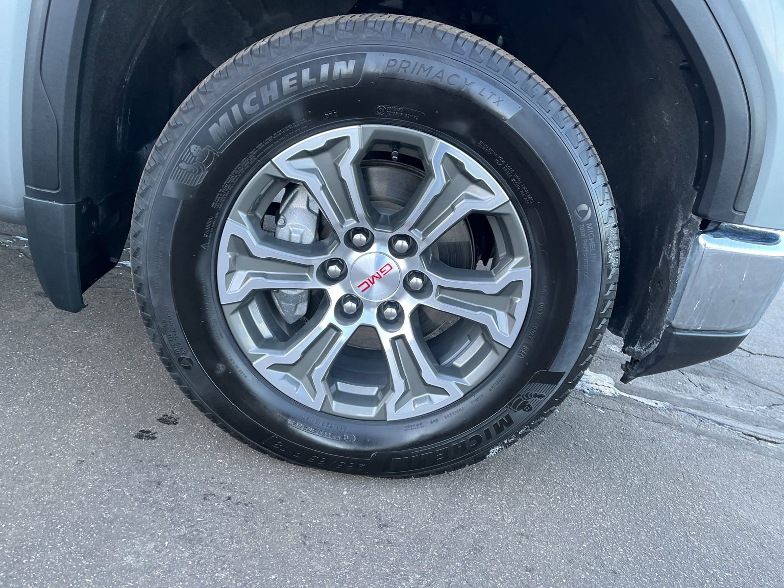 Certified 2025 GMC Sierra 1500 SLT image 12