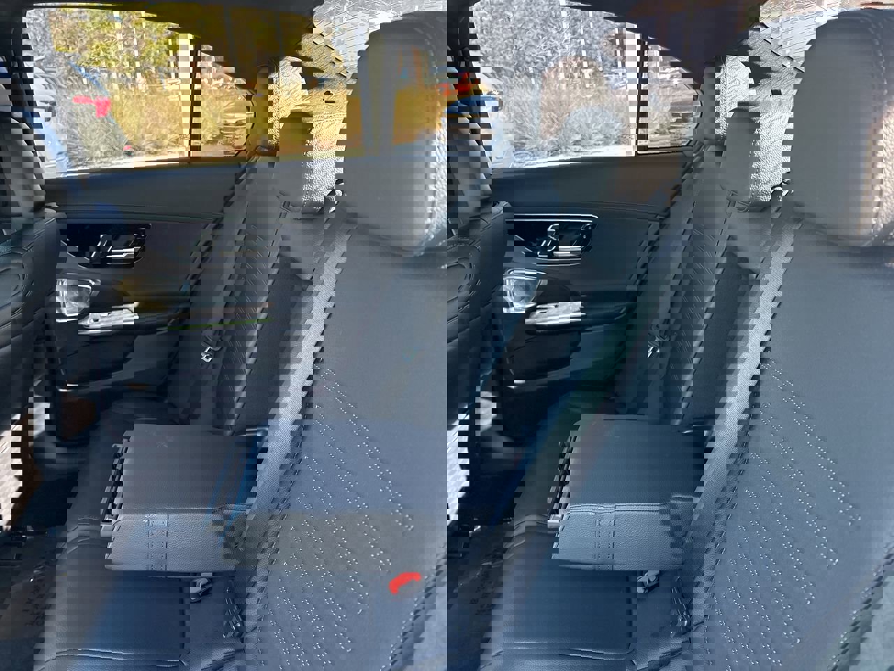 Used 2023 Mercedes-Benz C 300 C 300 image 18