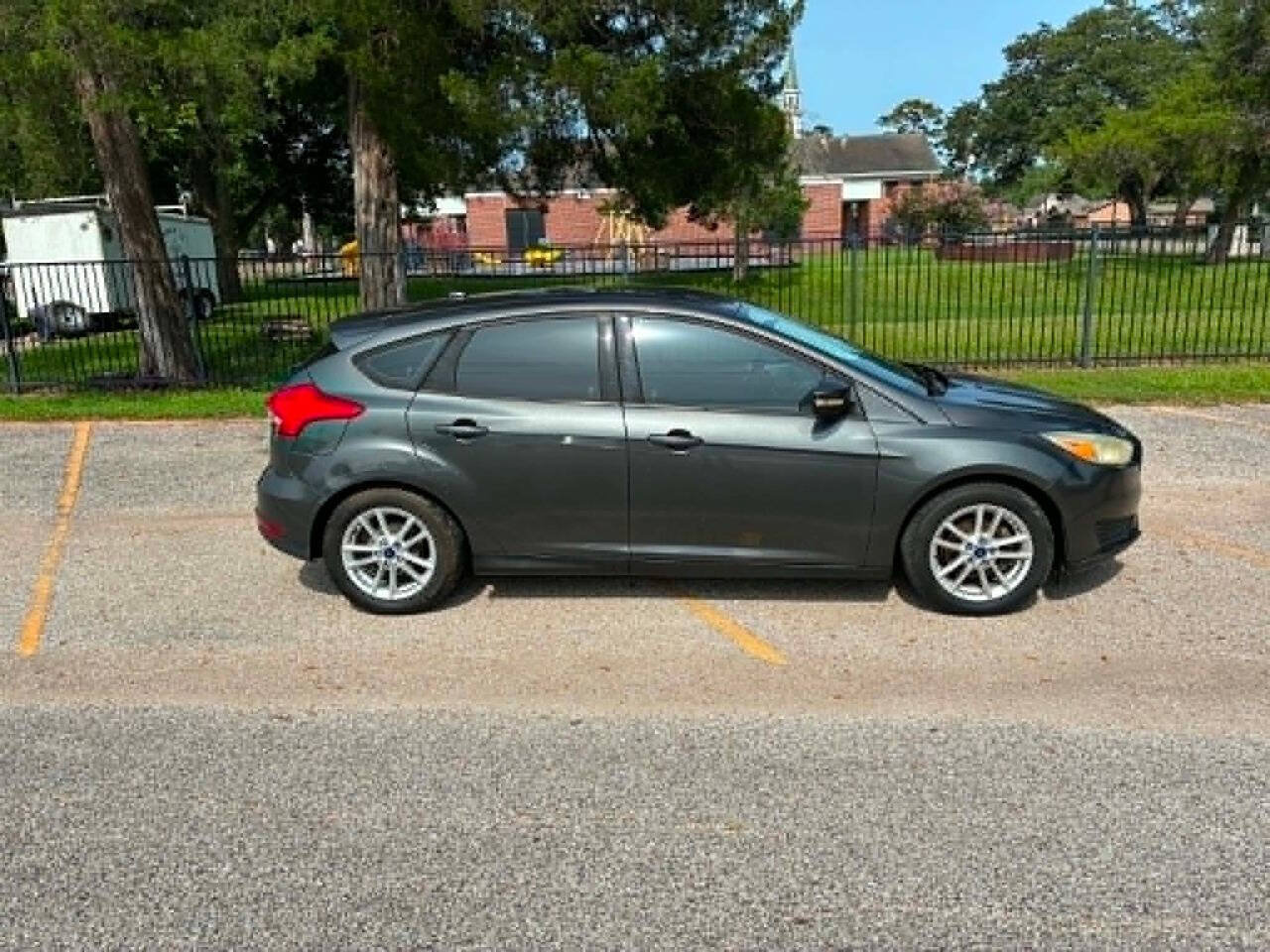 Used 2016 Ford Focus SE FWD image 8