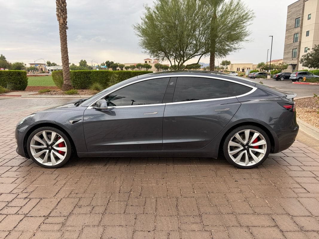 Used 2018 Tesla Model 3 Performance AWD/4WD image 5