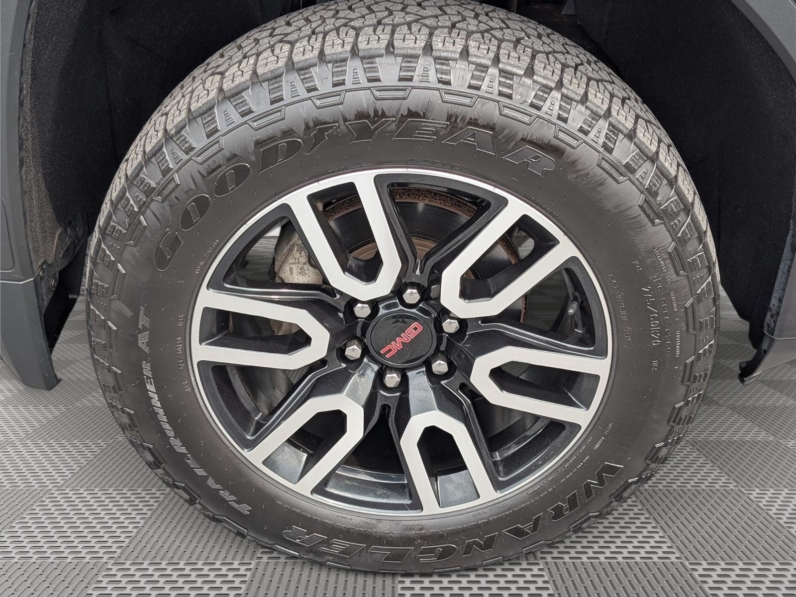 Used 2020 GMC Sierra 1500 AT4 w/ AT4 Premium Package AWD/4WD image 12