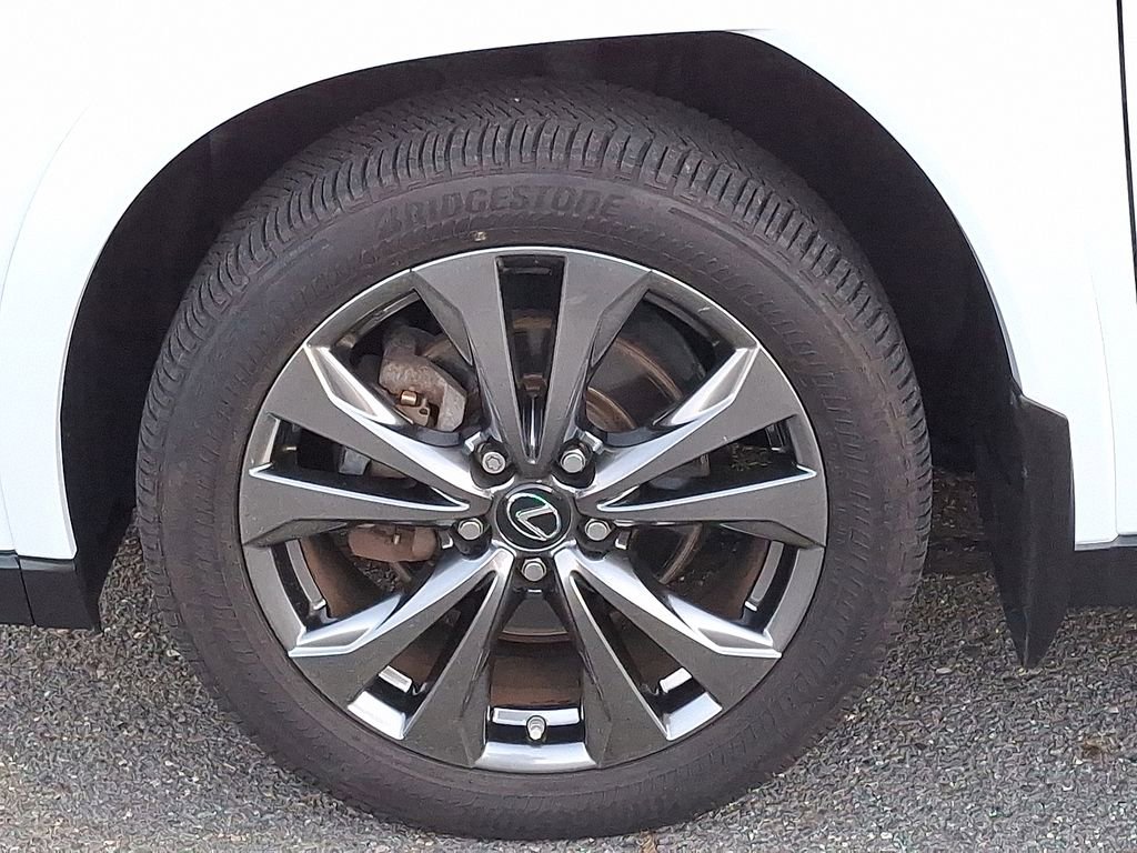 Used 2023 Lexus UX 250h F Sport image 9