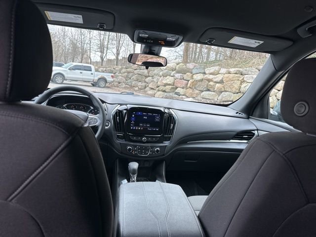 Used 2023 Chevrolet Traverse LT image 25