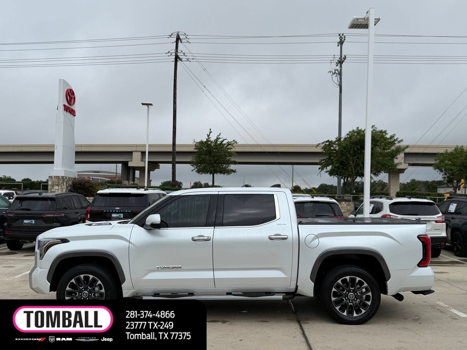 Used 2023 Toyota Tundra Limited AWD/4WD image 7