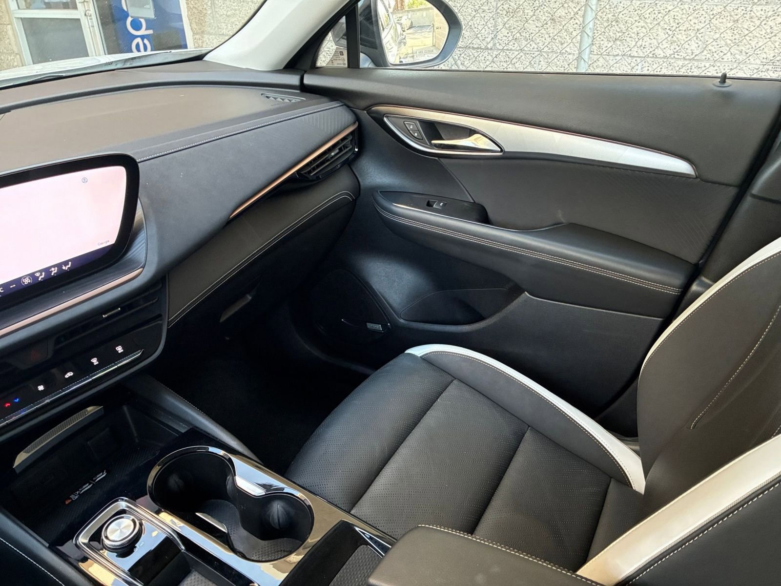 Used 2024 Buick Envision Sport Touring image 36