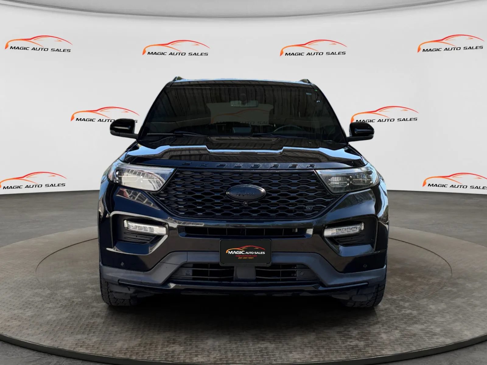 Used 2020 Ford Explorer ST w/ ST Street Pack AWD/4WD image 2