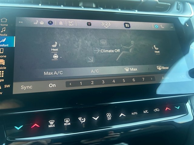 New 2026 Jeep Grand Cherokee Altitude image 27