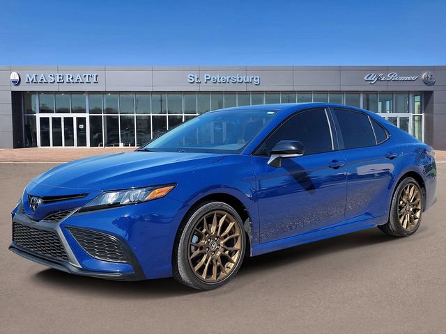 Used 2023 Toyota Camry SE w/ Convenience Package FWD image 2