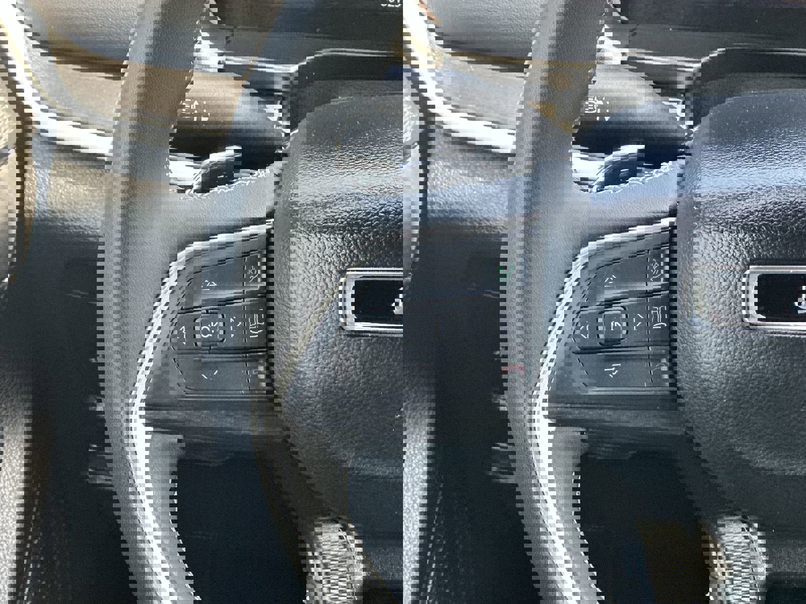 Used 2024 Jeep Grand Cherokee L Laredo AWD/4WD image 20