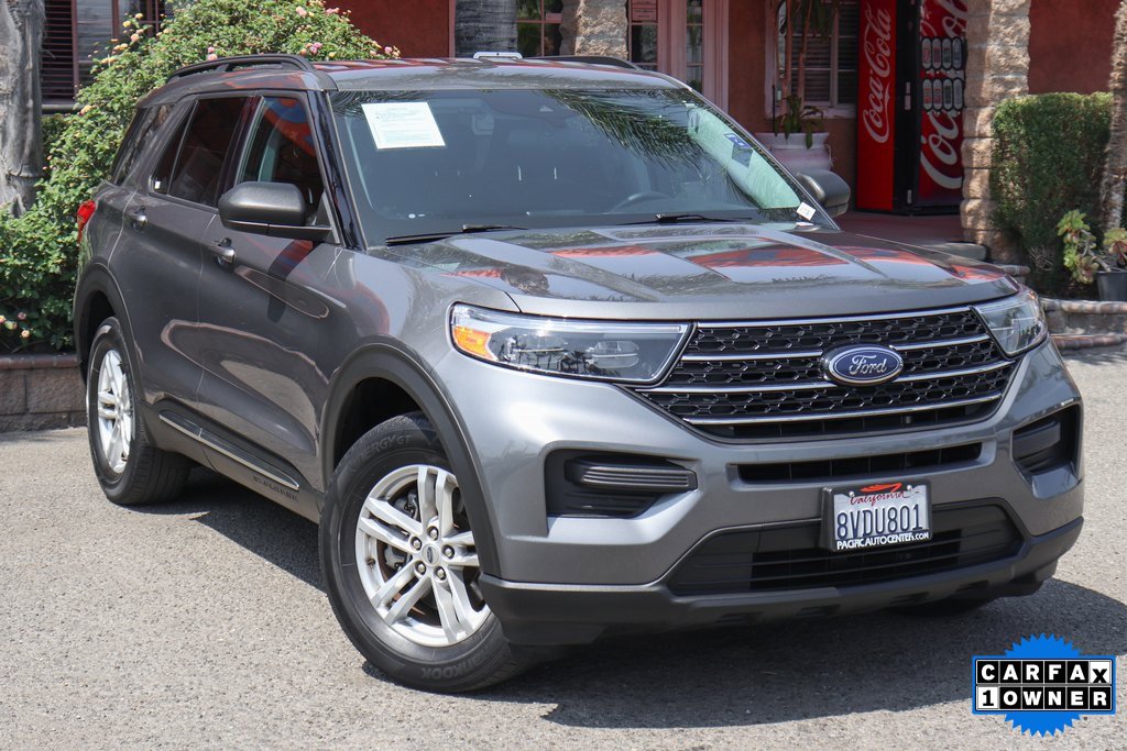 Used 2021 Ford Explorer XLT image 2
