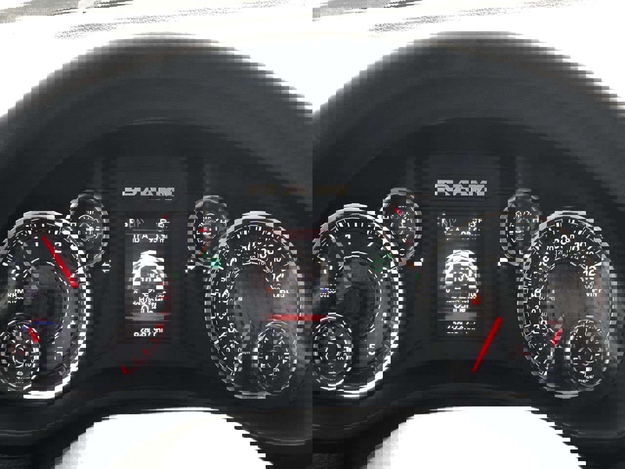 Used 2023 RAM 2500 Tradesman w/ Chrome Appearance Group image 16