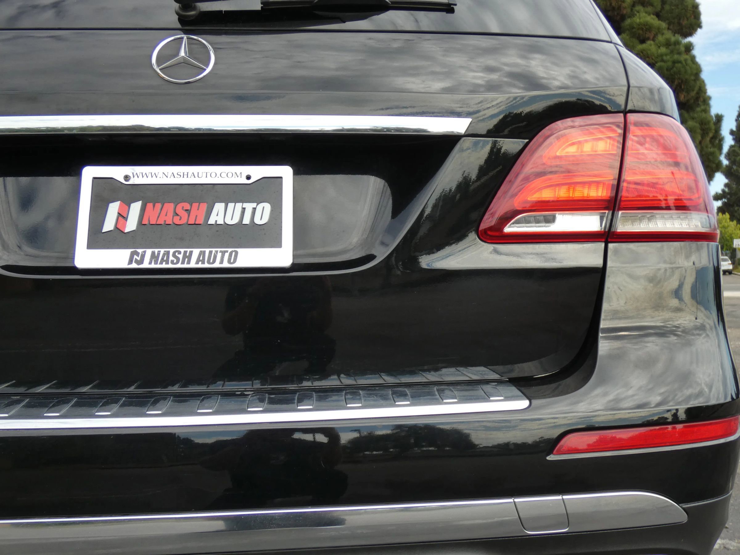 Used 2016 Mercedes-Benz GLE 350 w/ Premium Package image 10