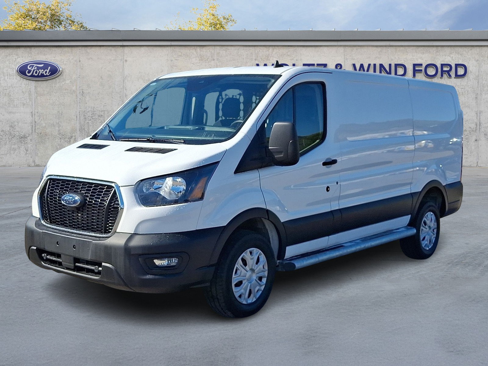 Used 2025 Ford Transit 250 Low Roof w/ Exterior Upgrade Package RWD image 3