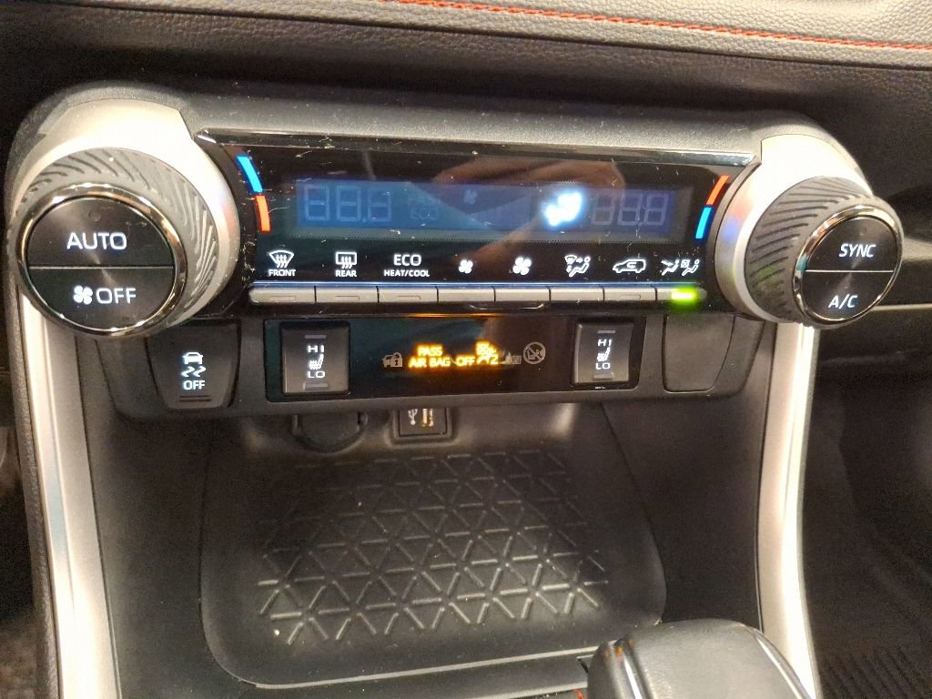 Used 2023 Toyota RAV4 SE w/ Weather & Moonroof Package AWD/4WD image 26