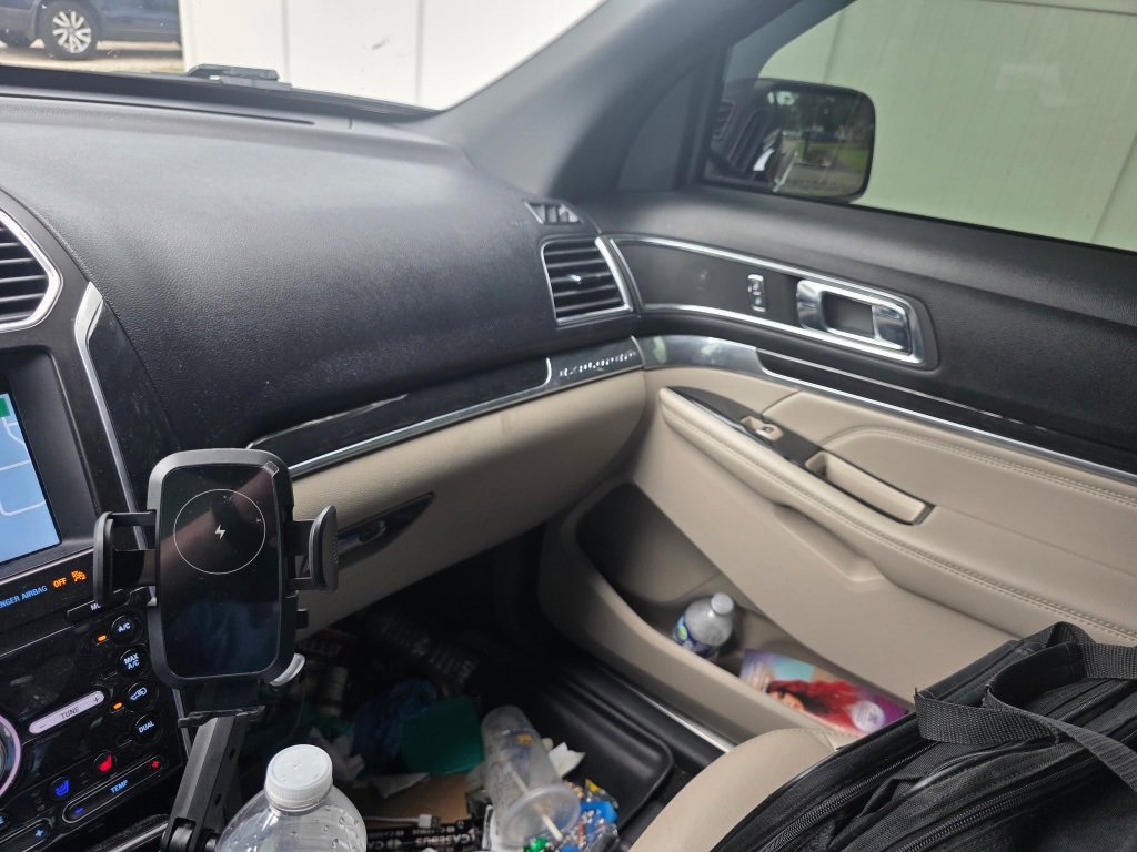 Used 2019 Ford Explorer Limited w/ Class III Trailer Tow Package image 7