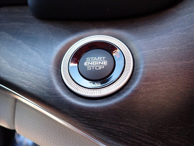 Used 2021 Jeep Grand Cherokee L Overland w/ Luxury Tech Group IV AWD/4WD image 23