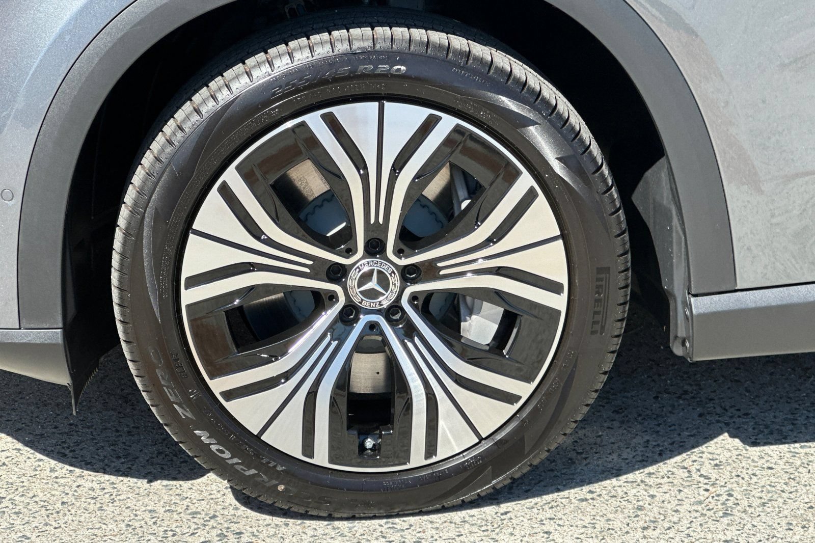 New 2026 Mercedes-Benz EQE 320 4MATIC SUV image 26