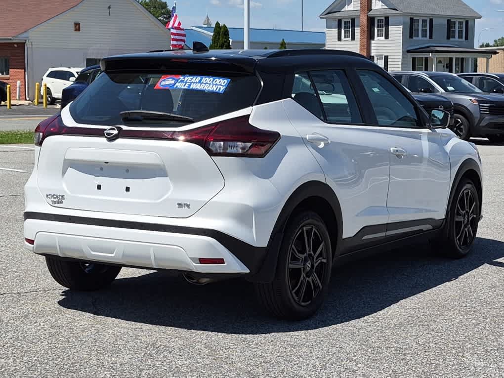 Used 2023 Nissan Kicks SR w/ SR Premium Package FWD image 24