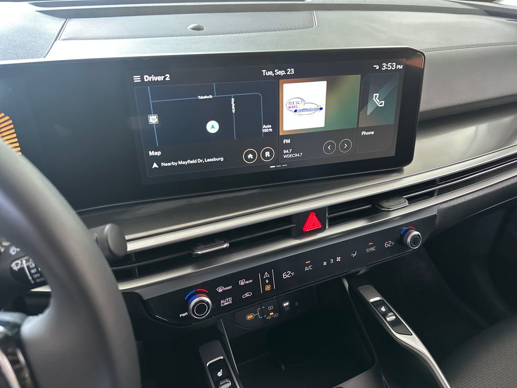 Used 2025 Kia Sorento S image 29