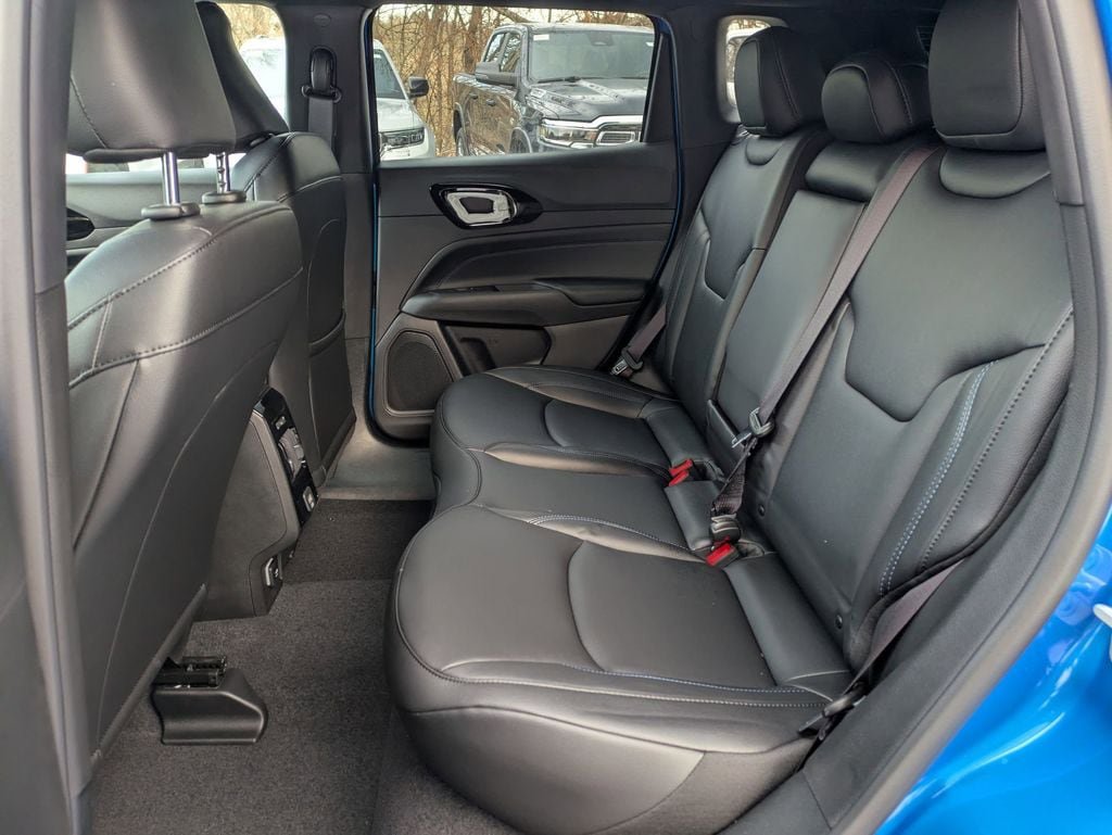 New 2026 Jeep Compass Limited AWD/4WD image 23